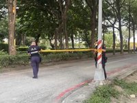 通緝犯自傷拒捕　高雄警對空鳴6槍制伏解送歸案