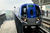 颱風巴威遠離　機捷正常營運恢復預辦登機服務