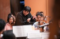 睽違12年  西雅圖交響樂團音樂總監張弦客席國台交