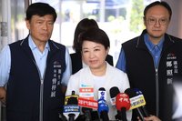 飛沖繩為空中聯合婚禮證婚  盧秀燕：沒有其他參訪