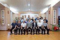 賴總統參訪基隆極樂寺、靜思堂　童子瑋陪同祈福