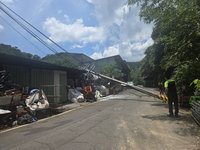 基隆安樂區高壓線疑遭堆高機扯斷　27戶一度停電