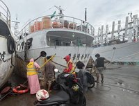 小港漁船疑排油污　高雄海洋局要求清除並依法裁處