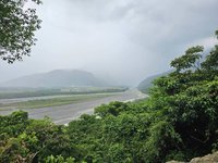 萬里溪堰塞湖溢流時間浮動　收容所有條件開放外出