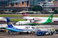 雷雨當空松機暫停地面作業　部分航班恐延誤
