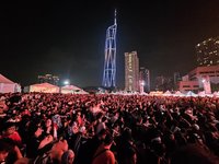 西班牙世足賽奪冠　大馬球迷戶外觀賽宛如不夜城