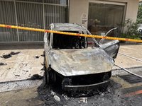 竹北勝利九街汽車起火　消防撲滅無人傷亡