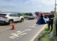 新北土城砂石車右轉撞機車事故 女騎士當場死亡