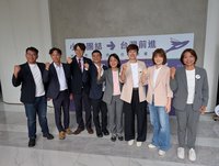 台灣前進陣線台中辦募款餐會　盼成第三勢力新選擇