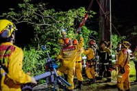 花東海岸公路水璉段 轎車疑自撞護欄翻落邊坡1死1傷