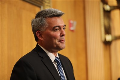 挺川普形象成包袱 美參議員賈德納選情告急