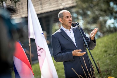 美國大選結果未定 斯洛維尼亞總理祝賀川普當選