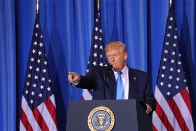 川普：若拜登不正當宣稱贏得總統職位 我也可以自稱勝選