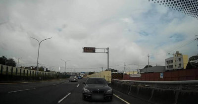BMW中市74號快速道路逆向行駛  警依公共危險罪送辦