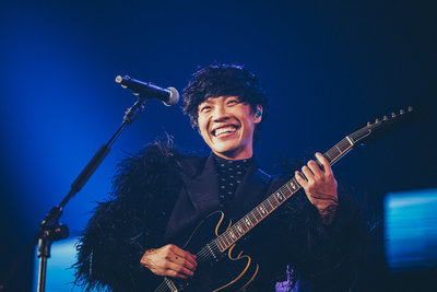 盧廣仲攻蛋從早唱到晚 自揭腦霧首度用提詞機