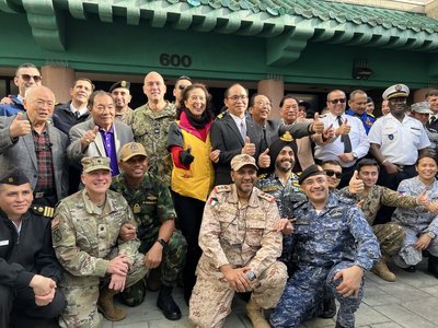 台灣僑胞洛杉磯華埠行善  近50國軍官現身按讚