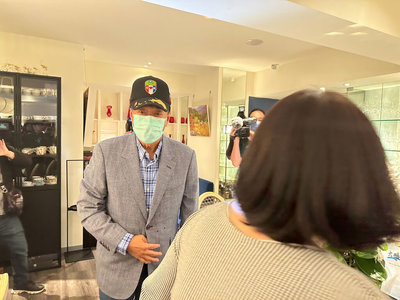 陳玉珍宴請藍委 郭台銘到場致意尋求支持