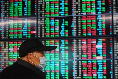 生技觀光強勢不敵電子走弱 台股下跌30.51點