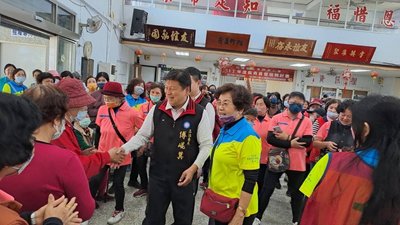 傅崐萁專攻社團活動 張美慧低調恢復選舉行程