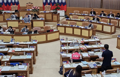 卓冠廷批活動中心5缺失 新北市府:全力改善