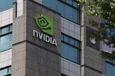 川普:未與習近平談輝達Blackwell晶片