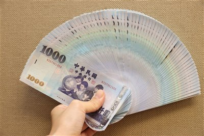 普發現金1萬來了 總統公布韌性特別預算