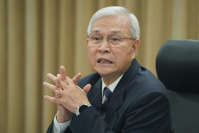 談預防性升息　楊金龍：通膨預期不嚴重但會上修CPI預測