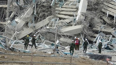 曼谷大樓被地震震垮　泰檢起訴建築大亨等23人