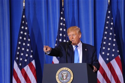 川普敦促北約國家停止採購俄羅斯石油 籲對中國徵收高關稅