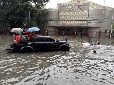 菲律賓治水弊案引發抗議潮 軍方紅色警戒防顛覆