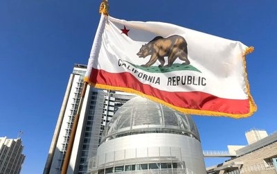 美調漲H-1B簽證費 黃仁勳盼頂尖人才進入美國