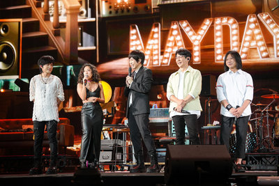 五月天超犀利趴壓軸 李竺芯合唱法式「軋車」