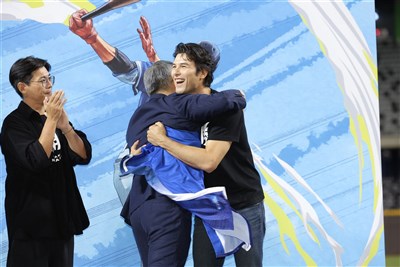 鳳小岳演「絕勝」 為戲情蒐蔡其昌 陳傑憲角色暫保密