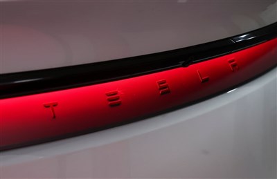 特斯拉AI5晶片登場 馬斯克:台積電和三星共同代工