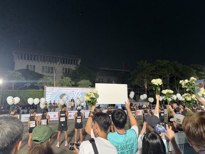 長榮航空馬拉松  工會提病假等不能扣考績3訴求