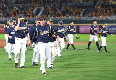兄弟總冠軍賽吞第3敗中繼成關鍵 接下來拚3連勝