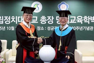 政大校長李蔡彥教育創新 韓成均館大學頒名譽博士