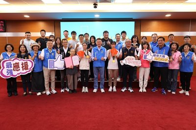 苗栗學子潘筱晴、林巧鈴巴林亞青運奪金 縣府表揚