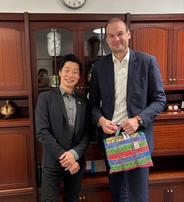 林昶佐會芬蘭前籃球明星議員  邀赴台分享能源經驗