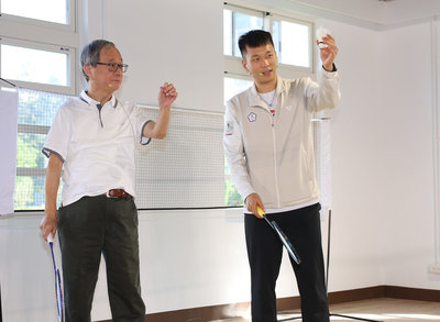 「遠洋合作」雙券加碼 2部長羽球漫畫會友