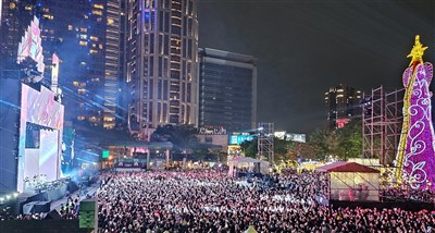 侯友宜:新北耶誕城不限板橋 擬逐步擴大至各區