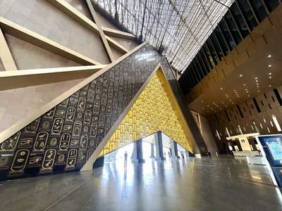 大埃及博物館開幕後人潮擠爆 假日僅供線上購票