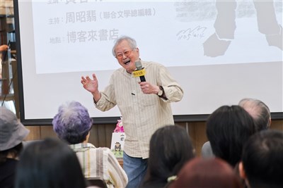 90歲黃春明寫「山爺」 誓言一直寫下去