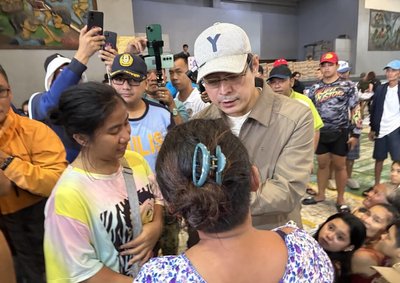 颱風鳳凰撲向台灣   菲律賓呂宋島滿目瘡痍