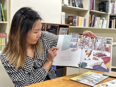 用畫筆處理人際關係　李憶婷繪本入選美國際插畫展