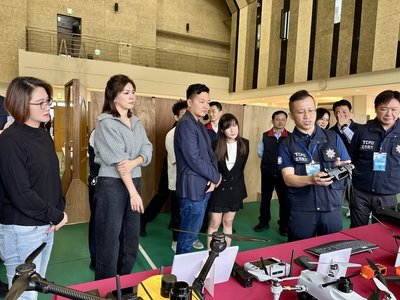 北市議會赴市刑大考察 警展示科技打詐成效