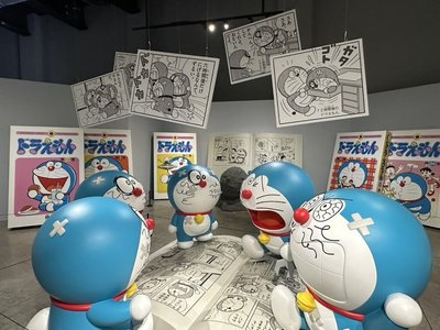 哆啦A夢現身科工館　任意門打卡牆見高雄龍虎塔