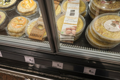 西班牙禽流感爆發推升蛋價　當局加強防疫規定圈養