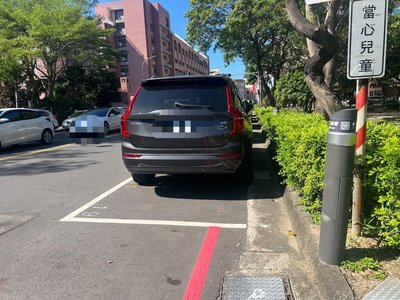 民代籲智慧停車柱導入科技執法　竹縣府：將研議