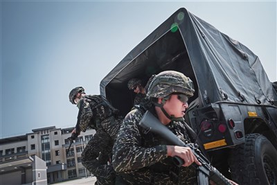 學者:單戰口令朝簡潔修訂 凸顯台美軍事交流軟實力